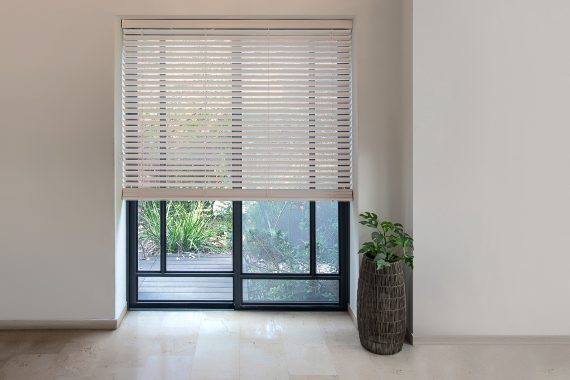 וילון ונציאני עץ רחב